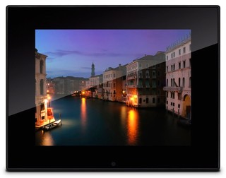 Цифровая фоторамка Digma TFT 7" PF-704  цвет черный