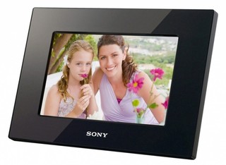 Цифровая фоторамка Sony TFT 7" DPFD710 VGA 128Mb