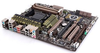 Материнская плата Asus SABERTOOTH 990FX Soc-AM3 AMD990FX DDR3 ATX AC 8ch GbLAN 1394 SATA3 RAID