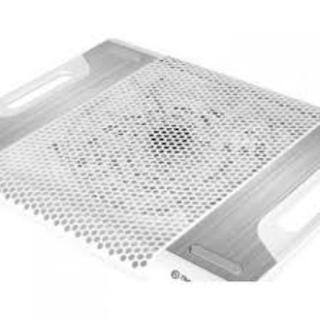 Подставка для ноутбука Thermaltake Massive 23 LX белый (CLN0026)